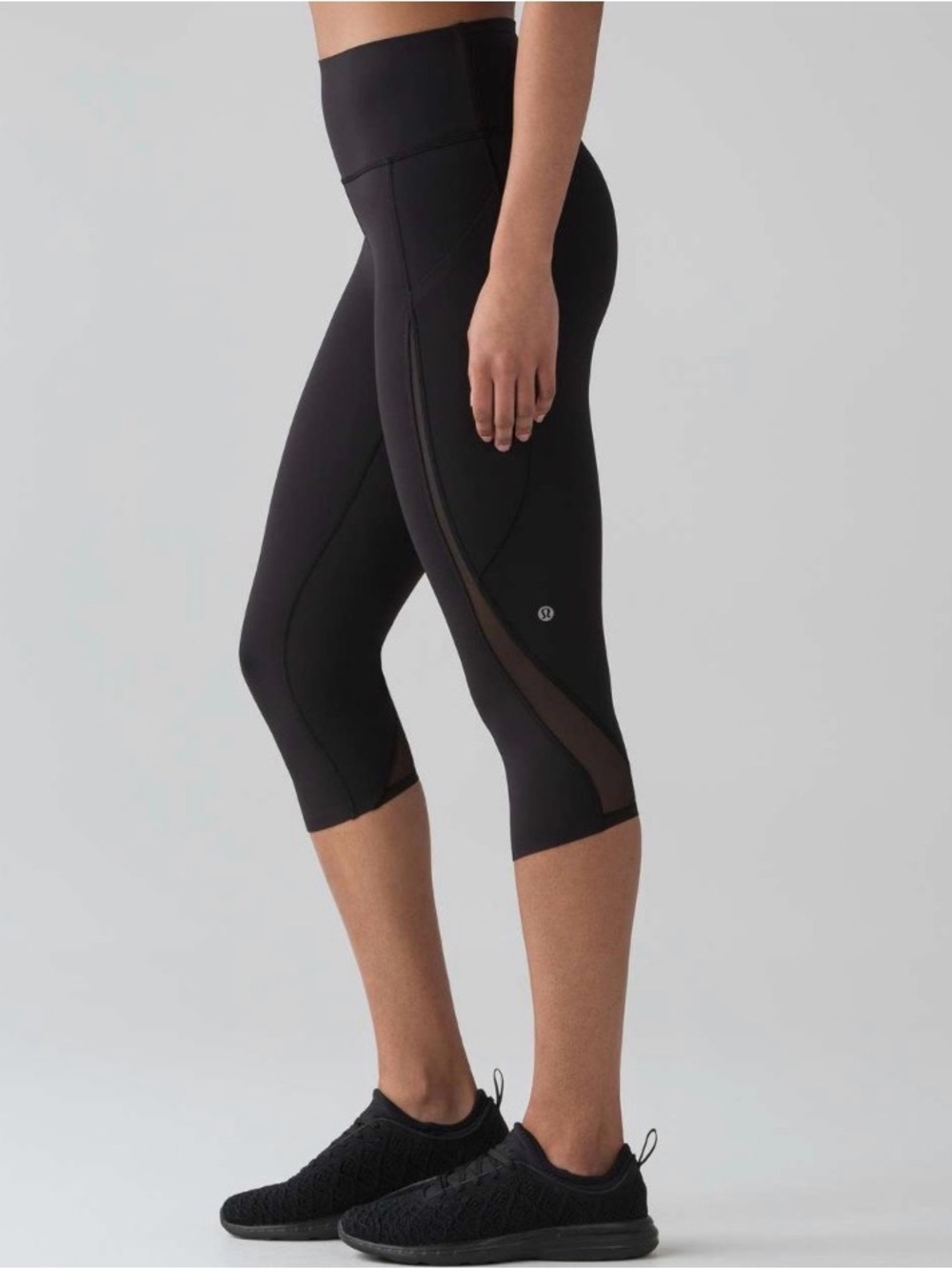 Lululemon Black Pace Perfect Crop Leggings